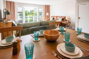 Isis Lakes 31, Bonheur