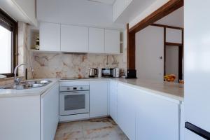 Beachtime - Oura Beach Apartment