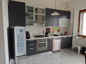 CASA DORIS Montecarotto, Le Marche - Top Lage, Glasfaser WIFI, neu renoviert