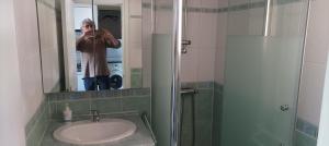 Appartements Appartement vue mer exceptionnelle a 100m tres belle plage : photos des chambres