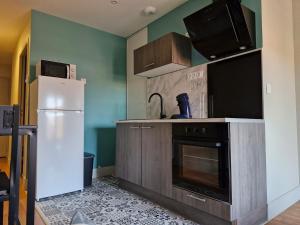 Hyper center apartment