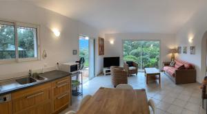 Maisons de vacances Maison recente entre mer et montagne : photos des chambres