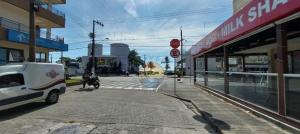 Sobrado Zona Central da Praia com 03 Dormitórios