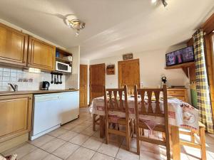 Appartements Spacieux 3 pieces a Praz-sur-Arly, balcon sud-ouest, garage, proche centre et remontees mecaniques - FR-1-603-16 : photos des chambres