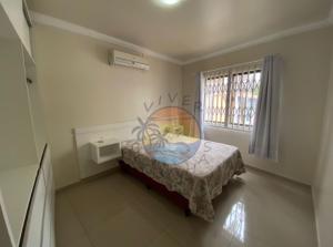 Apartamento no Centro de Bombinhas Próximo a Praia e Comércio em Geral