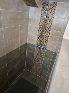 Logement indépendant au rdc dune maison