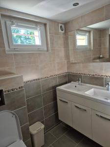 Logement indépendant au rdc dune maison