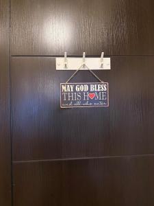 The Bs Humble Abode - Studio