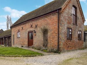 The Old Stable - Meadowbrook Farm