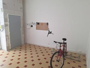 Appartements Charmant studio avec piscine : photos des chambres