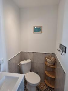 Appartements Charmant studio avec piscine : photos des chambres