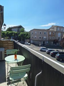Appartements Charmant studio avec piscine : photos des chambres