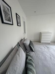 Appartements Charmant T2, cosy et calme, a 15 minutes de Paris : photos des chambres