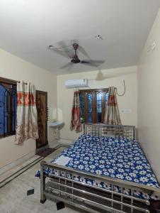 Kalyan Guest House