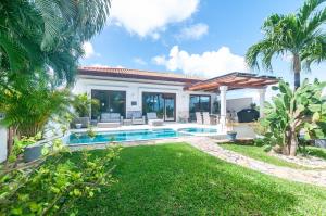 Pristine Bay 1316 home