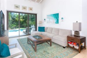 Pristine Bay 1316 home