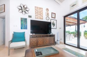 Pristine Bay 1316 home