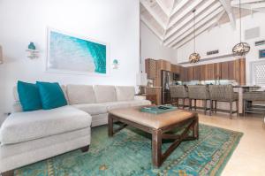 Pristine Bay 1316 home