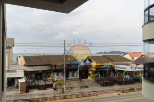 Apartamento na Avenida da Praia Zona Central ao Lado de Comércio em Geral com 02 Dormitórios