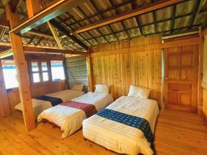 Rosevine - Homestay Trekking Tour