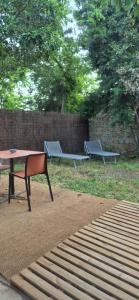 Chalets STUDIO CHALET sous les figuiers : photos des chambres