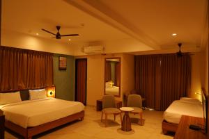 Hotel river view sringeri