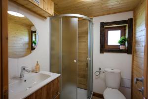 Șura cu Bule- jacuzzi privat