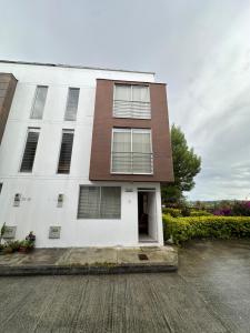 Casa en Marinilla cerca a guatape y el peñol