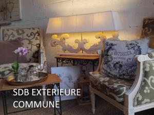 Campings Le laboratoire shabby chic de la parfumerie du manoir : photos des chambres