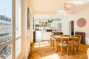 Luxury 1 BR apartment 700ft2 MontorgueilLesHalles