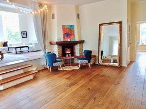 Wonderful 8 Bedroom Home near Vilnius