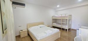 Aparthotel Fitimi