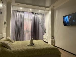 Маршала Малиновського 18 б 12 Жемчужина квартира