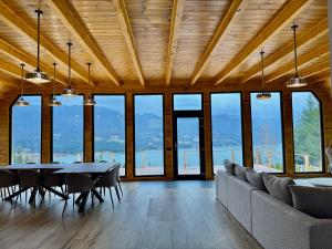 A-Frame Belvedere Colibița