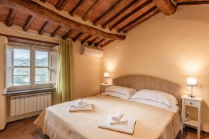 Borghetto Gaddini - Gli Inglesi Deluxe Apartment - Panoramic view and pool
