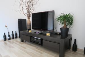 Apartment Wave
