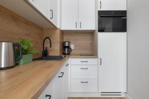 Apartament 3MOLA Ku Morzu - Balkon oraz Prywatny Taras na dachu, Free Parking, 150 metrów do Morza