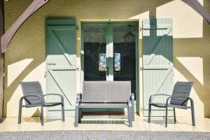 Maisons de vacances Maison familiale au vert avec piscine et petanque : photos des chambres