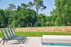 Maisons de vacances Maison familiale au vert avec piscine et petanque : photos des chambres