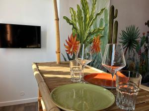 Appartements La Caliente love room glamour balneo en duo : photos des chambres