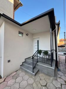 Teona Apartment