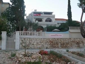 Seafront Villa - with heated swimming pool