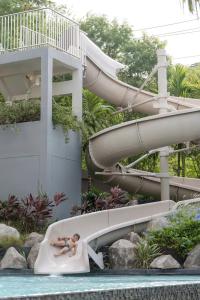 UNIXX Panoramic Seaview Suite