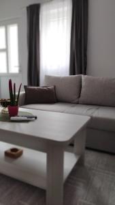 Home Delic Komarnica