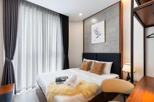 NEW 5BRs 5WC on BUI VIEN street with ELEVATOR