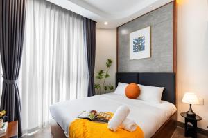 NEW 5BRs 5WC on BUI VIEN street with ELEVATOR