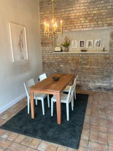 Helle Loft mit eingenem Garten