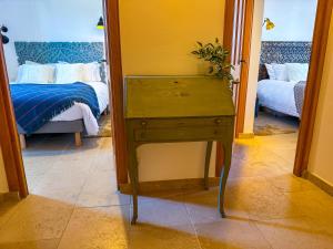 Maisons de vacances Villa de vacances a Gordes avec piscine, La Bastide de Lea : photos des chambres