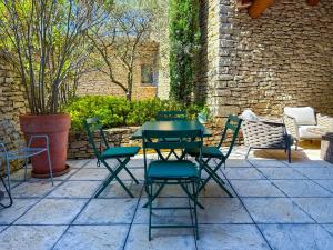 Maisons de vacances Villa de vacances a Gordes avec piscine, La Bastide de Lea : photos des chambres