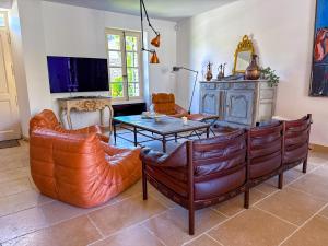 Maisons de vacances Villa de vacances a Gordes avec piscine, La Bastide de Lea : photos des chambres